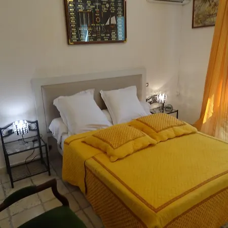 Locations Des Alpilles Apartment Saint-Remy-de-Provence Room photo