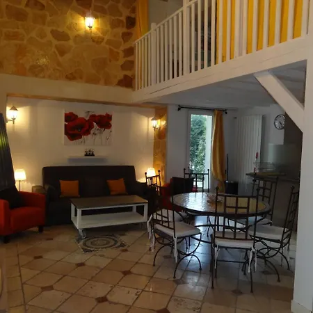 Locations Des Alpilles Apartment Saint-Remy-de-Provence Exterior photo