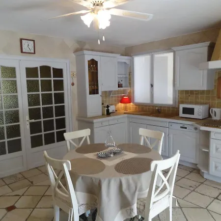 Locations Des Alpilles Apartment Saint-Remy-de-Provence Room photo