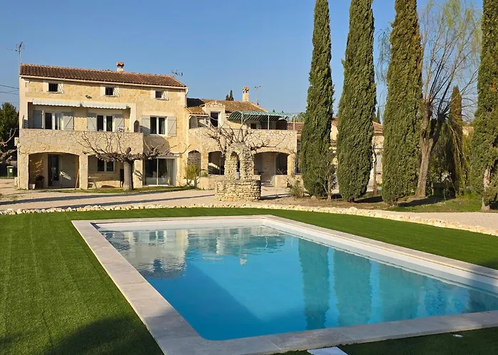 Locations Des Alpilles