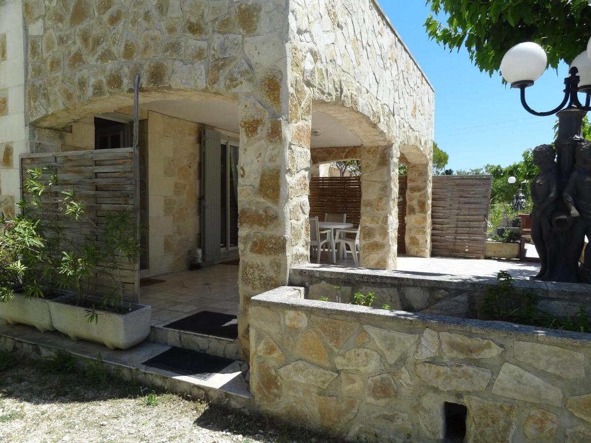 Apartment Locations Des Alpilles Saint-Remy-de-Provence